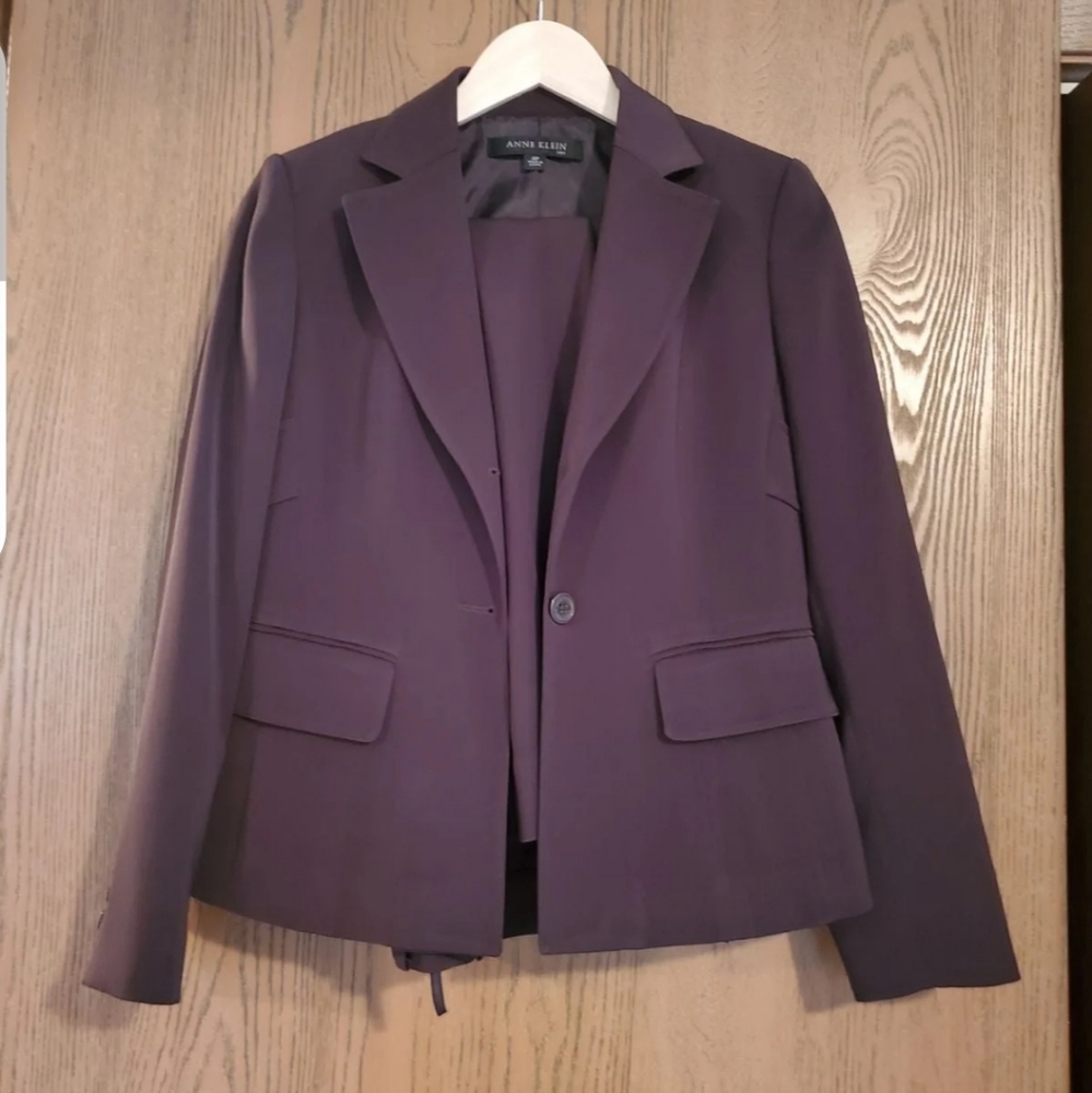 Ann Klein petite suit